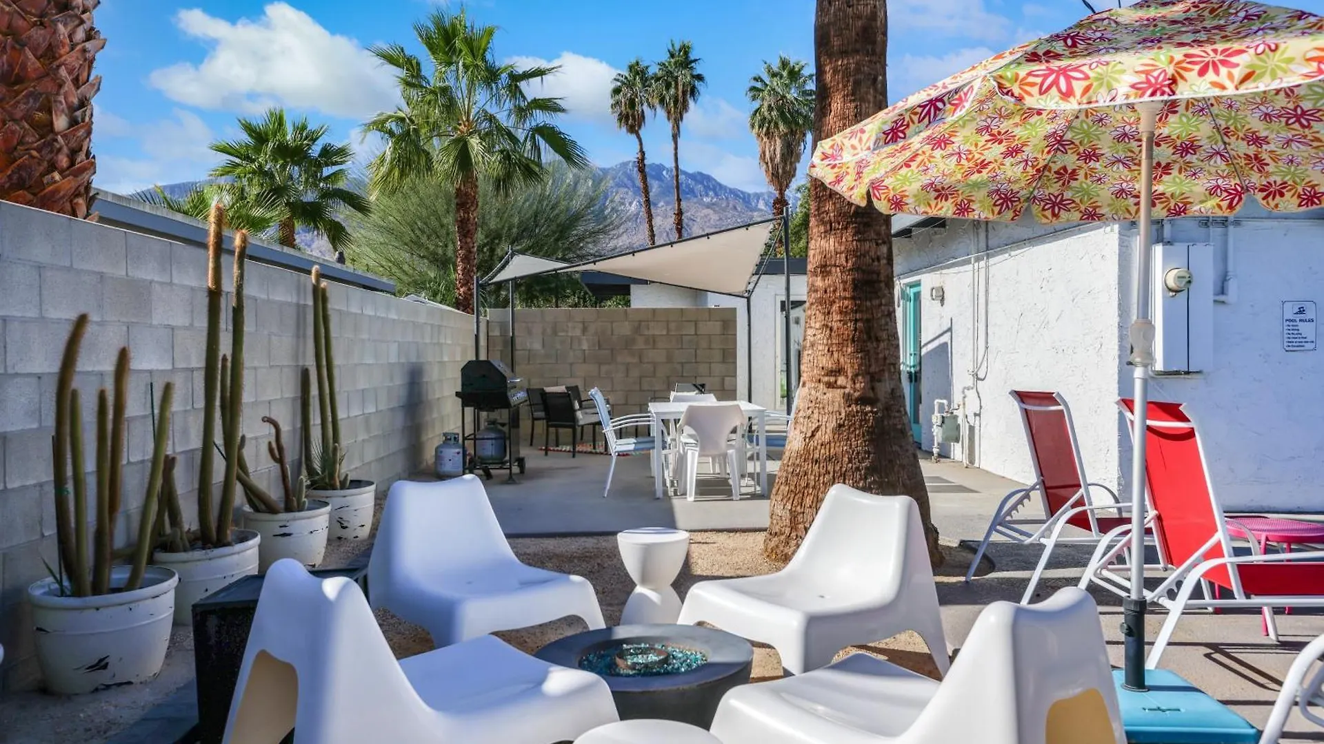 Funky & Retro Vibes - A Ryson Property Palm Springs Tatil Evi