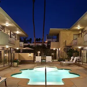 7 Springs & Hotel