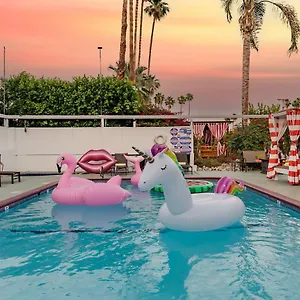 Float Palm Springs