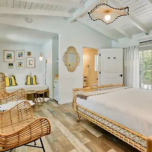 Dive Hotel