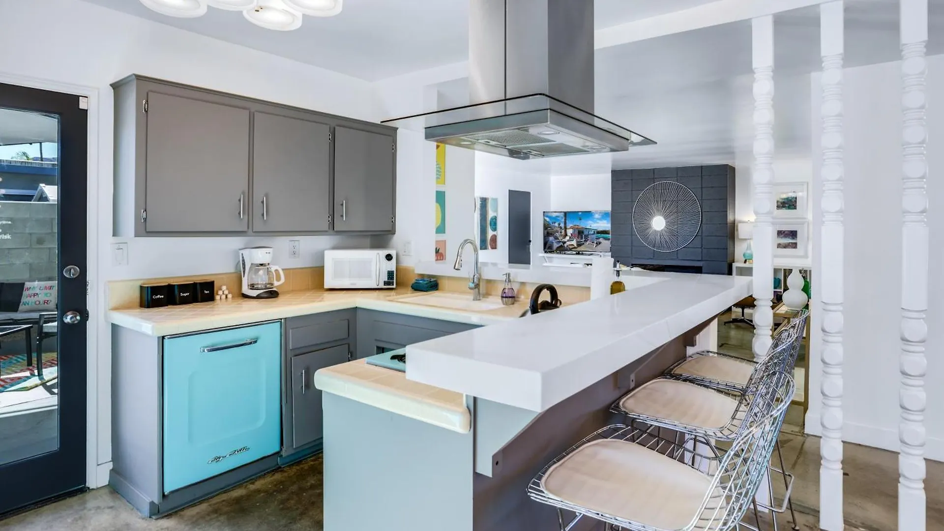 Funky & Retro Vibes - A Ryson Property Palm Springs